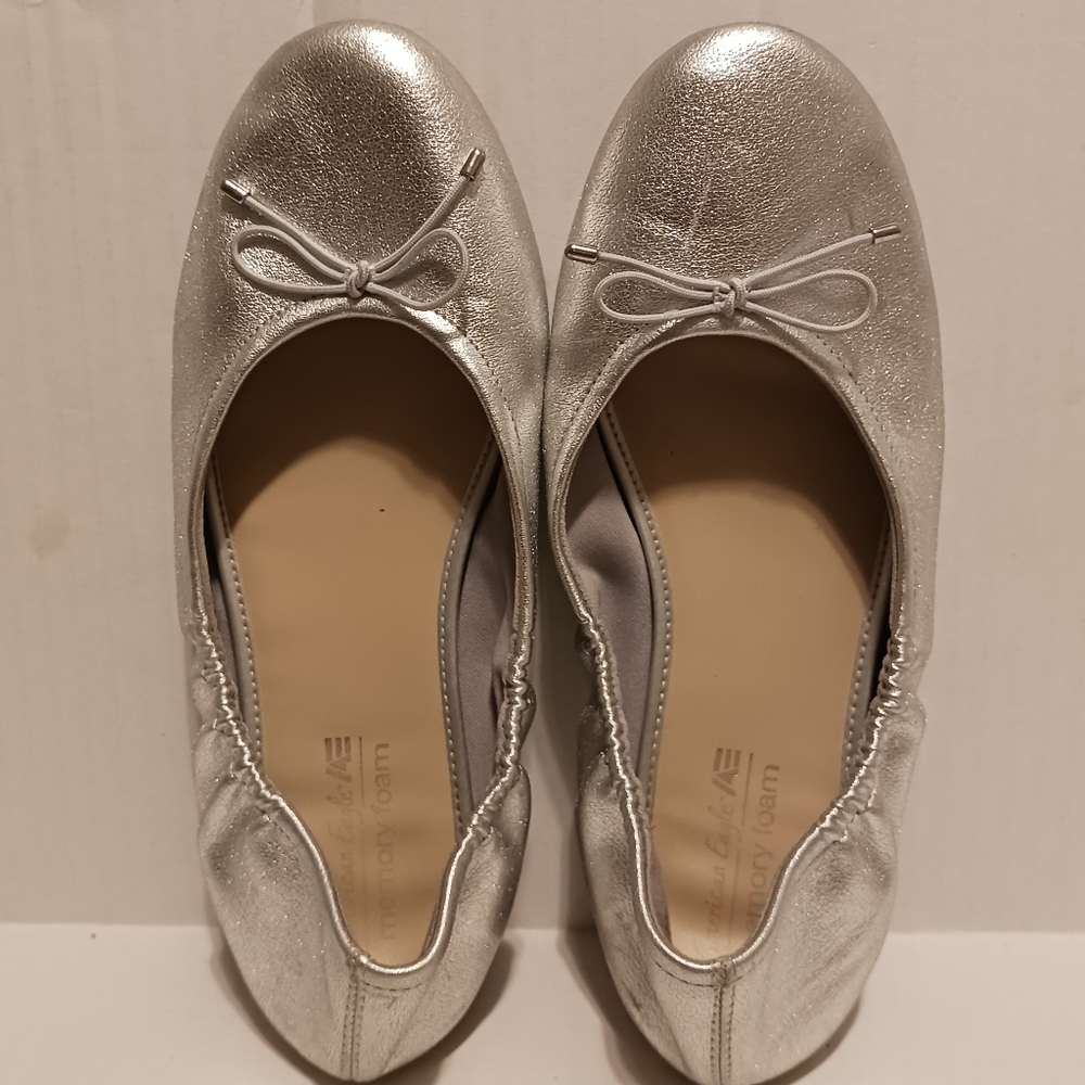 American Eagle Scruch Bow Tie‎ Ballet Flat Silver Sz 4.1/2  Y2k